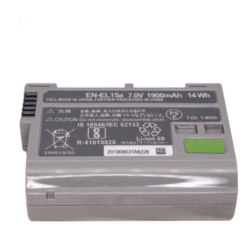 EN-EL15aバッテリー交換